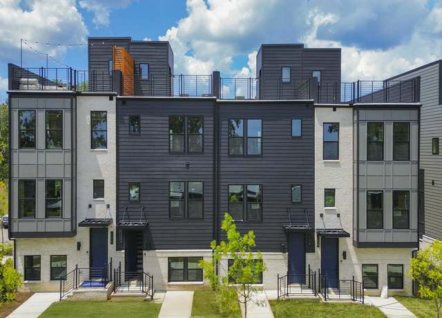 Property at 526 Cityscape Dr, Nashville, TN 37218, 2 beds, 2.5 baths
