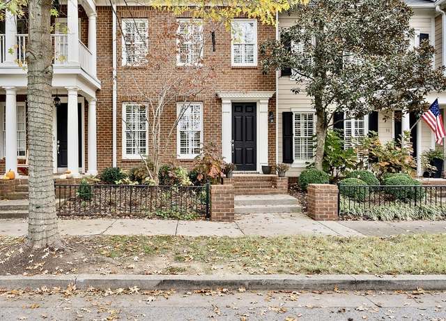 Property at 94 Pearl St, Franklin, TN 37064, 2 beds, 2.5 baths