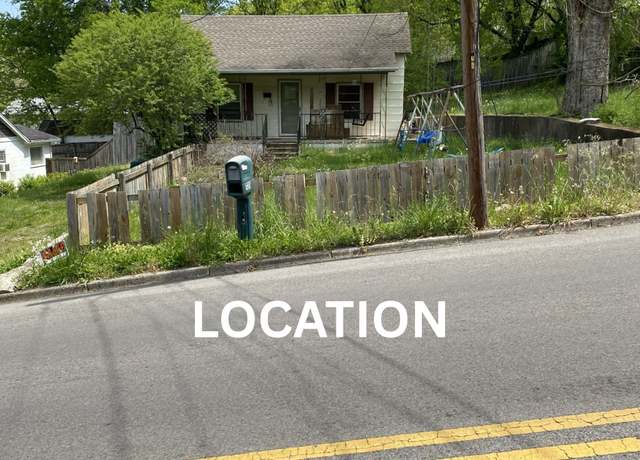 Property at 720 W Madison St, Pulaski, TN 38478, 2 beds, 1 bath