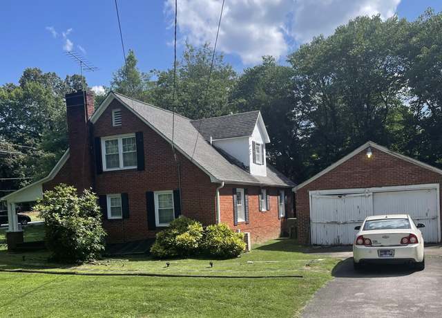 Property at 1303 W Broadway Ave, Maryville, TN 37801, 4 beds, 2 baths