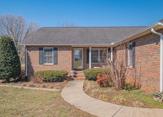 Property at 145 Susie Dr, Winchester, TN 37398, 3 beds, 2 baths