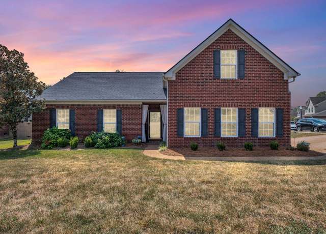 Property at 101 Sophie Ct, Hendersonville, TN 37075, 3 beds, 2 baths
