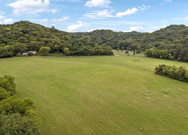 Property at 1 Crooked Hill Rd, Pulaski, TN 38478