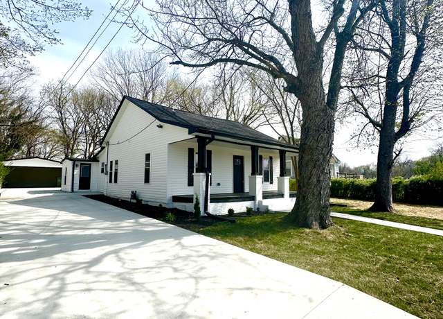 Property at 120 S Columbia Ave, Lawrenceburg, TN 38464, 4 beds, 2 baths