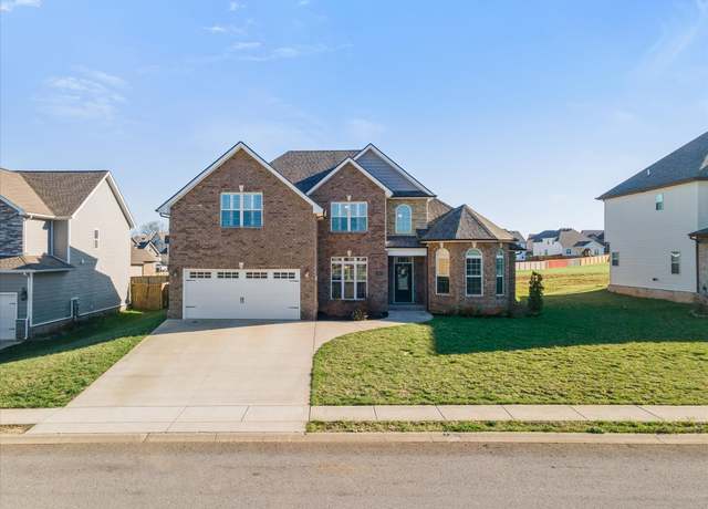 Property at 537 Tacoma Dr, Clarksville, TN 37043, 5 beds, 3 baths