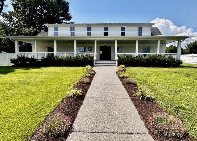 Property at 100 Imperial Pt, Hendersonville, TN 37075, 4 beds, 4.5 baths