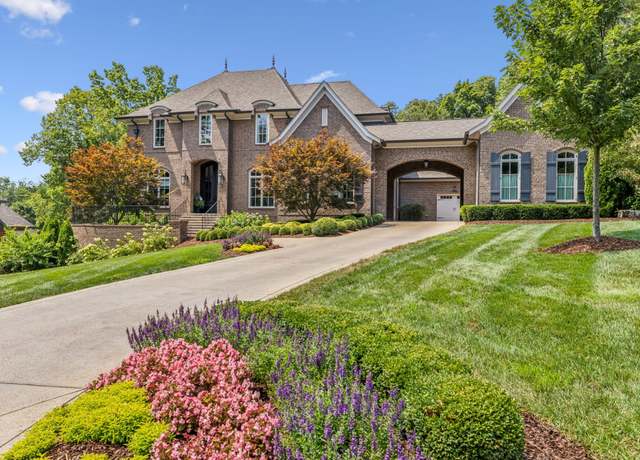 Property at 12 Camel Back Ct, Brentwood, TN 37027, 6 beds, 7.5 baths
