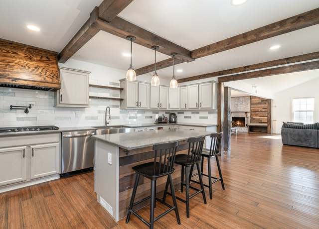 Property at 1312 General Macarthur Dr, Brentwood, TN 37027, 7 beds, 5 baths