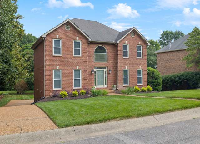 Property at 2709 N Highlands Dr, Nashville, TN 37221, 4 beds, 2.5 baths