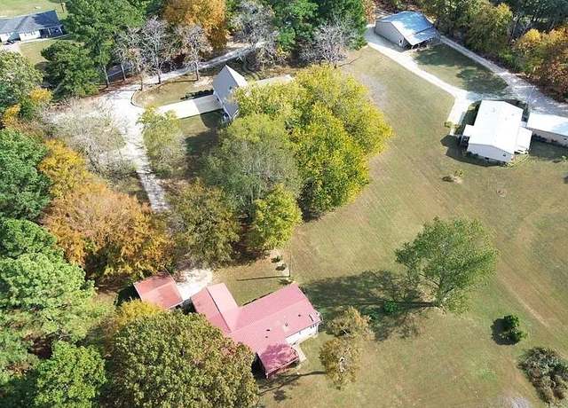 Property at 9825 Highway 69a, Big Sandy, TN 38221, 4 beds, 2.5 baths