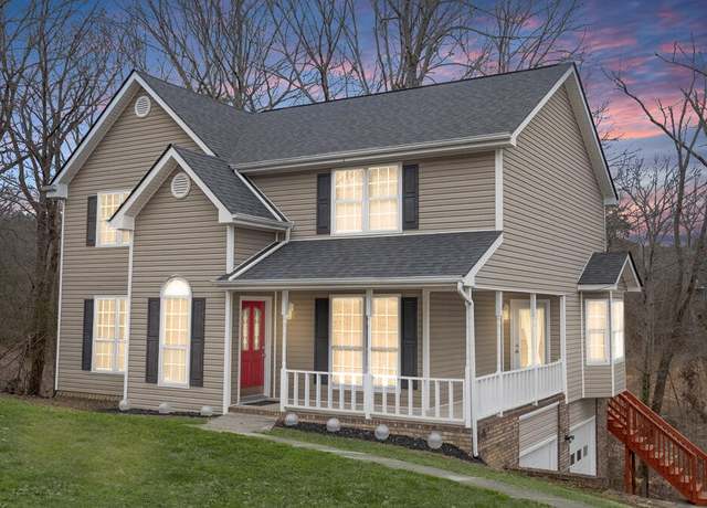 Property at 423 Golden Oaks Dr, Hixson, TN 37343, 3 beds, 3 baths