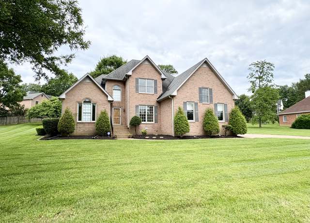Property at 416 Barnes Dr, Lebanon, TN 37087, 3 beds, 2.5 baths