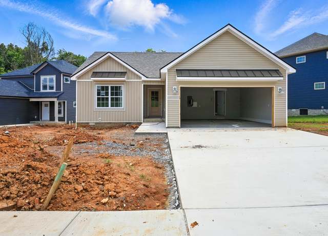 Property at 2670 Scott Dr, Clarksville, TN 37042, 3 beds, 2 baths