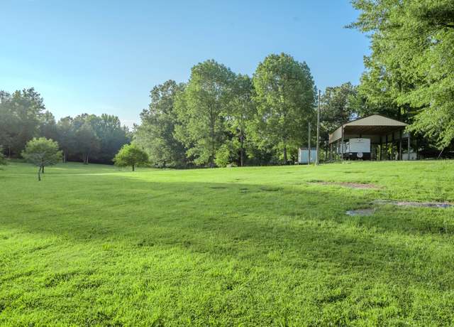 Property at 17 Kaw Liga Dr, Bath Springs, TN 38311