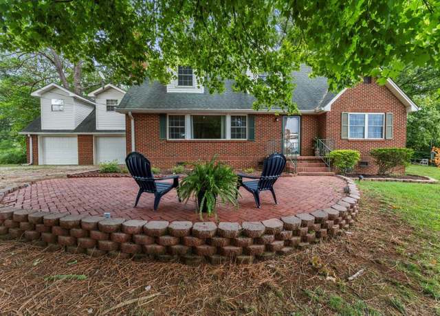 Property at 1032 Thelmeta Ave, Chattanooga, TN 37421, 4 beds, 3 baths