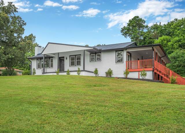 Property at 103 W Lake Cir, Dickson, TN 37055, 3 beds, 3 baths