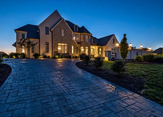 Property at 1700 Mount Juliet Rd S, Mount Juliet, TN 37122, 5 beds, 7 baths