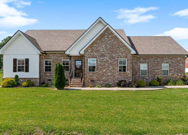 Property at 105 Fieldstone Dr, Smithville, TN 37166, 3 beds, 2 baths