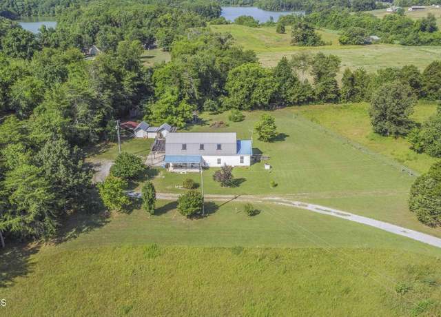 Property at 1000 Fipps Ln, Greenback, TN 37742, 2 beds, 2 baths