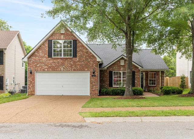 Property at 3164 Winberry Dr, Franklin, TN 37064, 3 beds, 2 baths