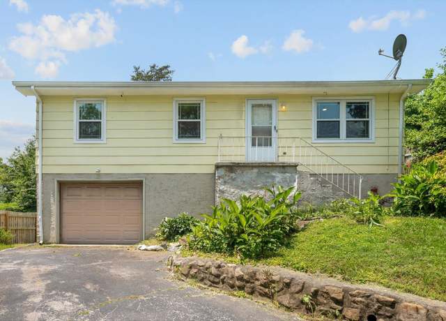 Property at 6557 Esquire Dr, Hixson, TN 37343, 2 beds, 1 bath