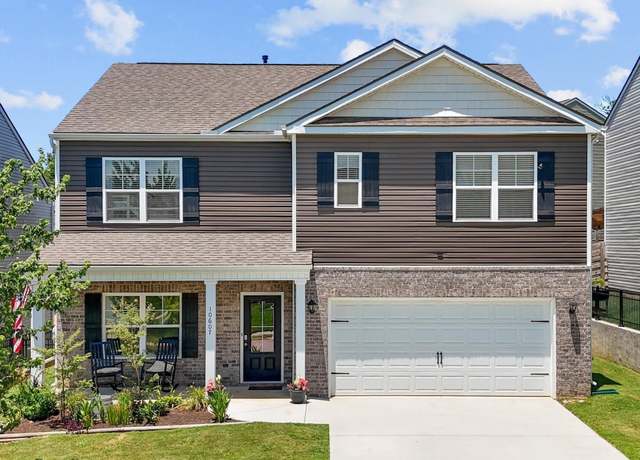Property at 10607 Lady May Ln, Knoxville, TN 37931, 5 beds, 3 baths