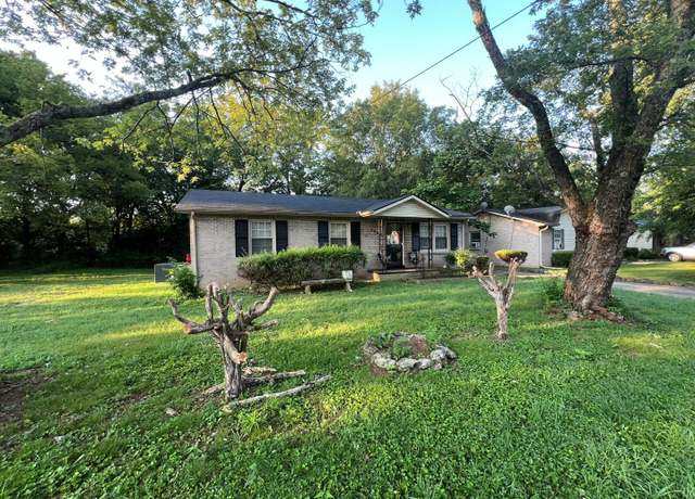 Property at 1330 Eagle St, Murfreesboro, TN 37130, 3 beds, 1 bath