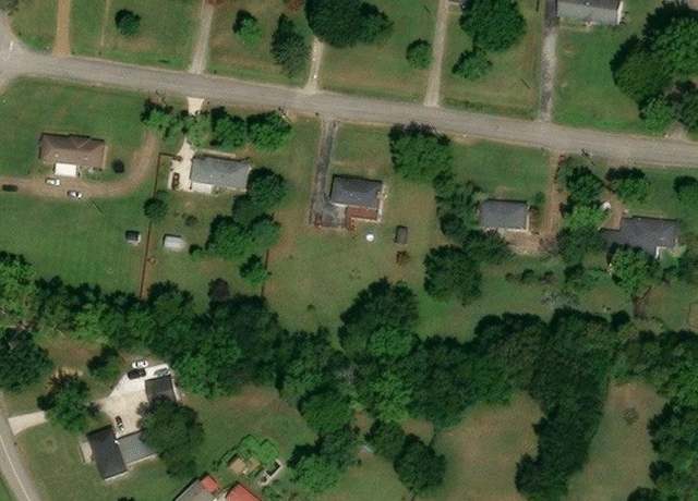 Property at 904 Woods Lake Dr, Madison, TN 37115, 3 beds, 2 baths
