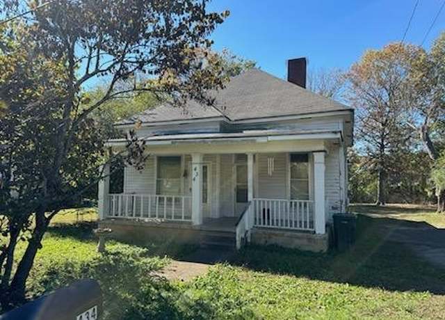 Property at 434 Childers St, Pulaski, TN 38478, 2 beds, 1 bath