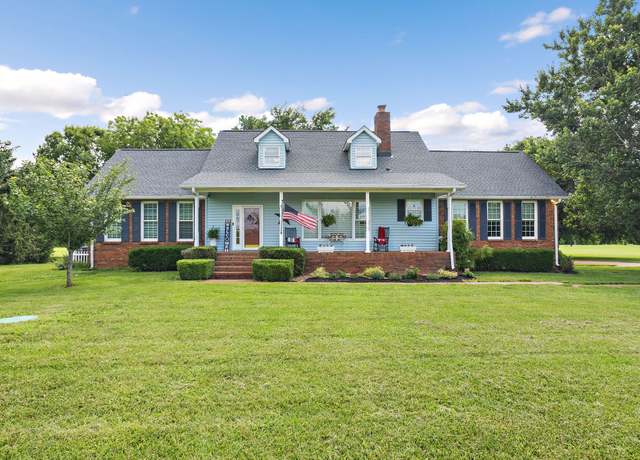Property at 402 Upper Station Camp Crk Rd, Gallatin, TN 37066, 3 beds, 2.5 baths