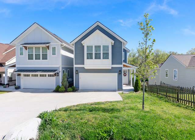 Property at 1906B Hutton Dr, Nashville, TN 37210, 3 beds, 2.5 baths