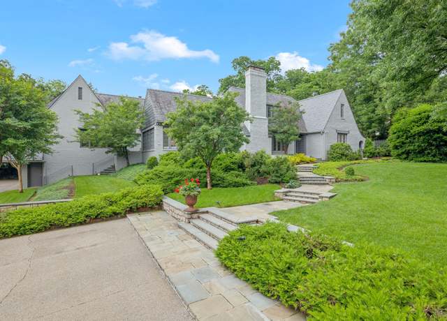 Property at 1715 Woodmont Blvd, Nashville, TN 37215, 5 beds, 4.5 baths