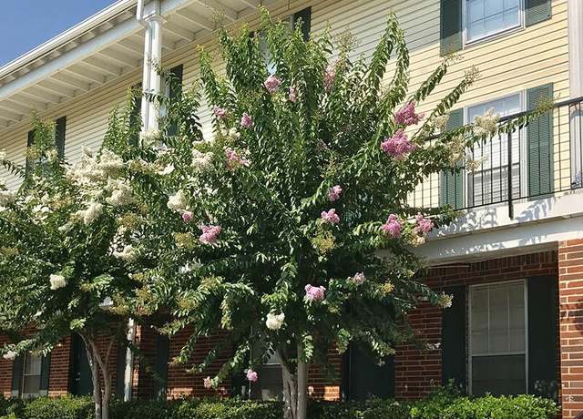 Property at 900 Mountain Creek Rd Unit K 143, Chattanooga, TN 37405, 2 beds, 1.5 baths