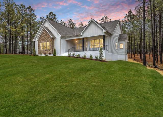 Property at 1075 Cumberland Cir, Jasper, TN 37347, 3 beds, 2 baths