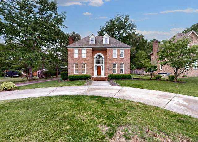 Property at 114 Blantonwood Dr, Tullahoma, TN 37388, 3 beds, 3.5 baths