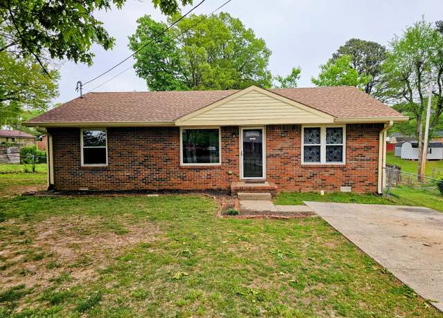 Property at 51 Bunker Hill Rd, Clarksville, TN 37042, 3 beds, 2 baths