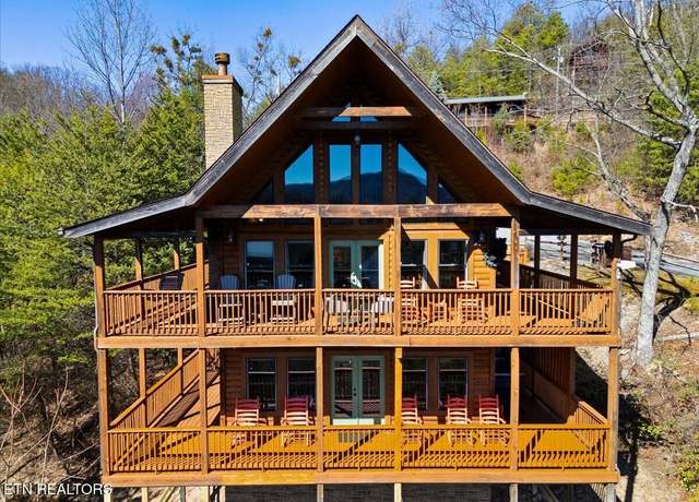Property at 2732 Heather Ln Way, Sevierville, TN 37862, 3 beds, 3 baths