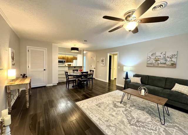 Property at 317 Village Ln W, Dickson, TN 37055, 2 beds, 2 baths