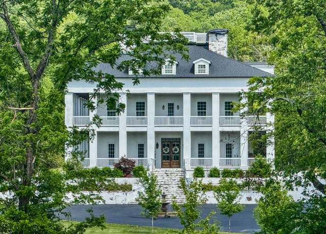 Property at 1181 Chicken Rd, Lebanon, TN 37090, 5 beds, 5.5 baths