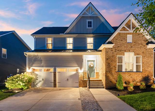 Property at 927 Orchid Pl, Hendersonville, TN 37075, 4 beds, 3 baths