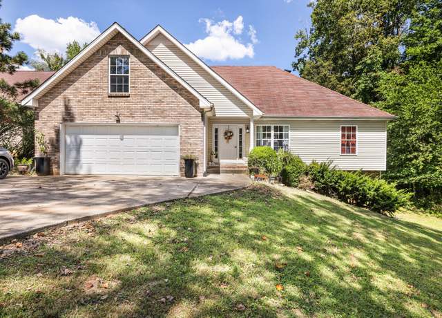Property at 2109 Madison St, Clarksville, TN 37043, 3 beds, 2 baths