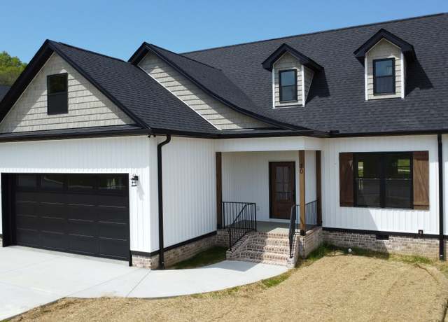 Property at 70 Rolling Meadows Ln, Hartsville, TN 37074, 3 beds, 2.5 baths