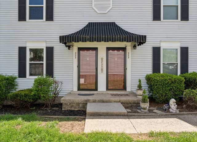 Property at 223 Edgewood Dr, Hendersonville, TN 37075, 2 beds, 1.5 baths