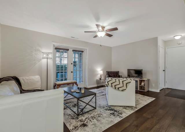 Property at 5025 Hillsboro Pike Unit 24R, Nashville, TN 37215, 1 bed, 1 bath