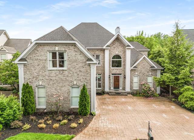 Property at 316 Whitworth Way, Nashville, TN 37205, 4 beds, 3.5 baths