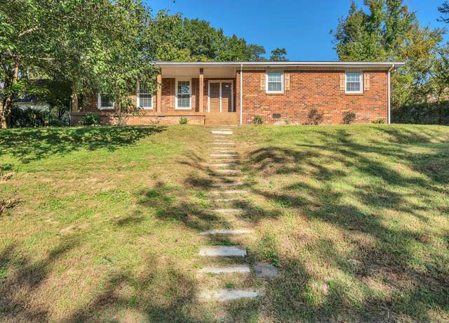 Property at 505 Shady Oak Dr, Nashville, TN 37217, 3 beds, 2 baths