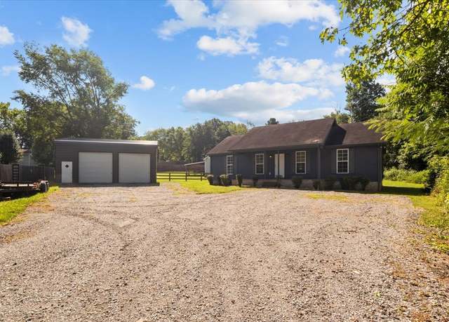 Property at 7173 New Hope Rd, Fairview, TN 37062, 3 beds, 2 baths