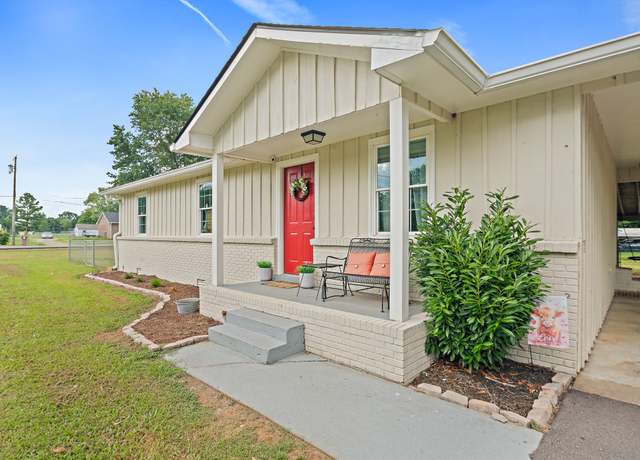 Property at 3829 Snell Ct, Murfreesboro, TN 37127, 3 beds, 1.5 baths