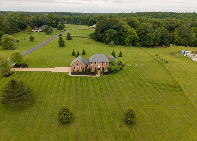 Property at 8560 Coopertown Rd, Joelton, TN 37080, 4 beds, 3.5 baths