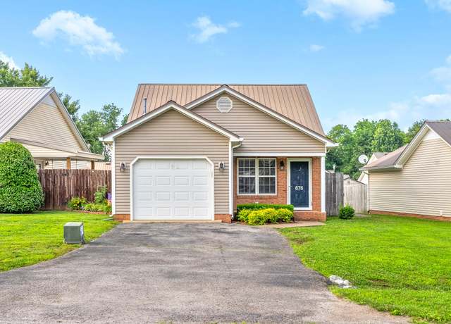 Property at 676 Hunters Ln, Hopkinsville, KY 42240, 2 beds, 2 baths